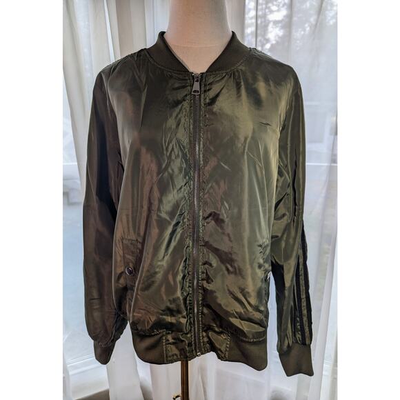 Charlotte Russe bomber jacket - Sz L - EUC - Picture 1 of 2